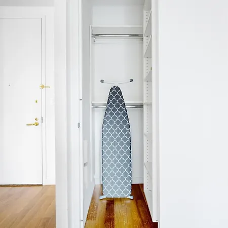 Sutton Place 1br W Elevator Nr Park Nyc-520