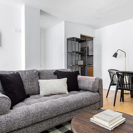 Apartment Midtown E 2br W Elevator Nr Park Nyc-579