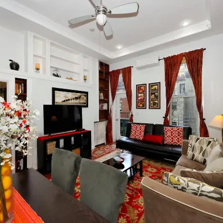 One Bedroom At Upper West Side New York