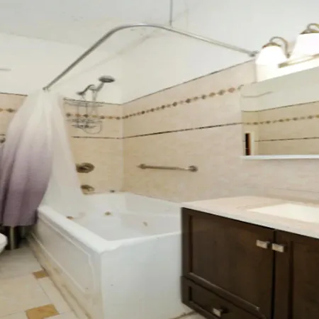 One Bedroom At Upper West Side Apartment *