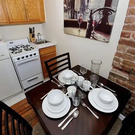 Comfortable 1br In Manhattan *