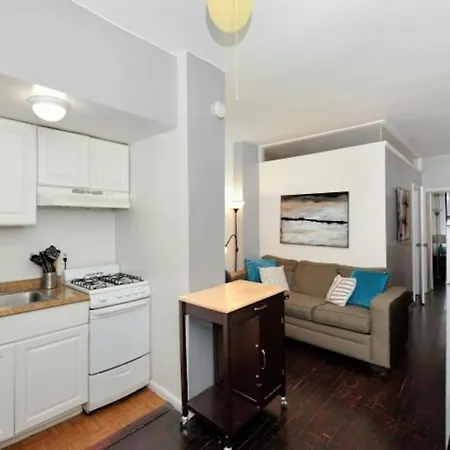 Beautiful 2br/1ba In Heart Of Nyc * New York