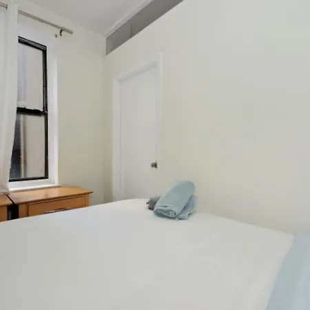 Beautiful 2br/1ba In Heart Of Nyc Apartment