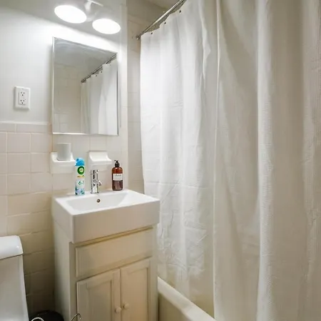 Furnished 224 Upper West Side Apartment New York