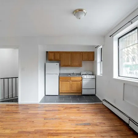 Furnished 1328 Gowanus Apartment *