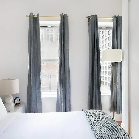Unique 1 Bedroom At East Side