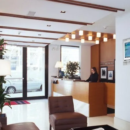 Hampton By Hilton Seaport 2* New York