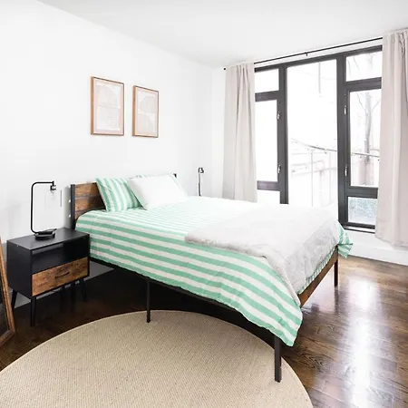 Apartment Spacious Upper East Side 1bd Elevator Rooftop New York