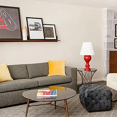 Lovely1br In Midtown Apartment *