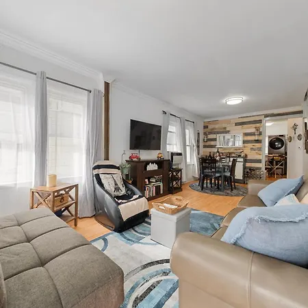 Comfy And Convenient In Ny
