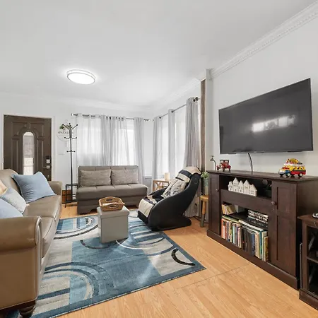 Comfy And Convenient In Ny Apartment New York