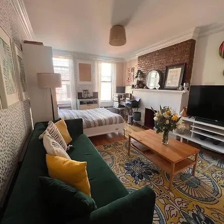 Long Term Studio Upper East Side Manhattan New York