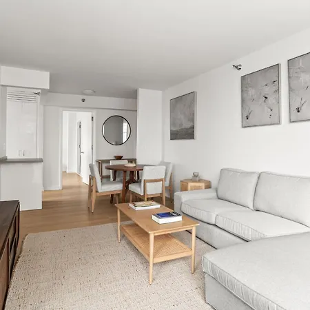 With A View Shared Chic Apt Uws * New York