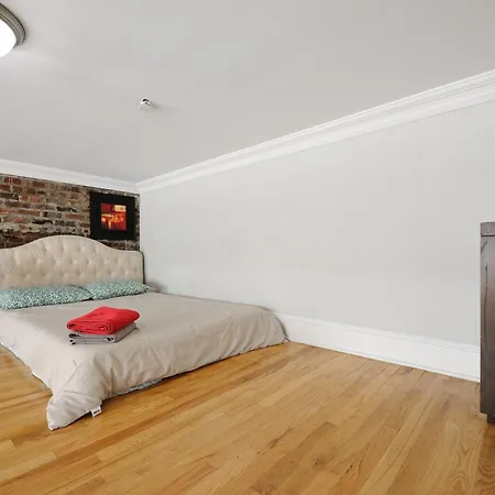 Monthly Nyc - 3 Bedroom Unit With Private Roof New York