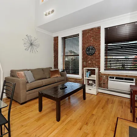 Monthly Nyc - 3 Bedroom Unit With Private Roof *