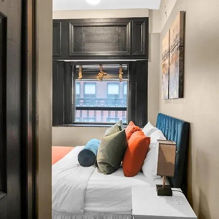Delightful Desired Location Times Square Apartment *