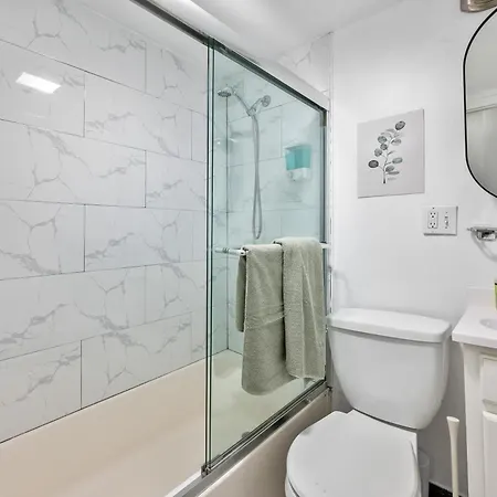 Apartment Monthly Nyc Rentals- Gorgeous 2 Bedroom Unit New York