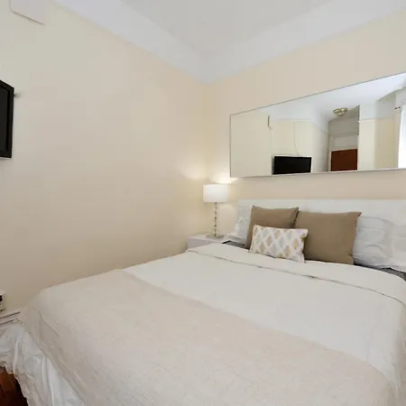 Monthly Nyc Rentals- Exquisite 1 Bedroom New York