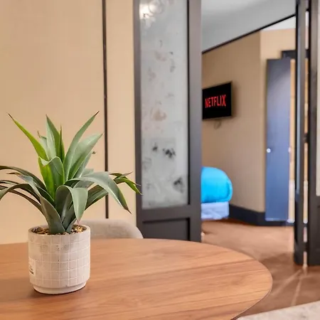 Apartment Premier Walking Distance To Times Square Ny *