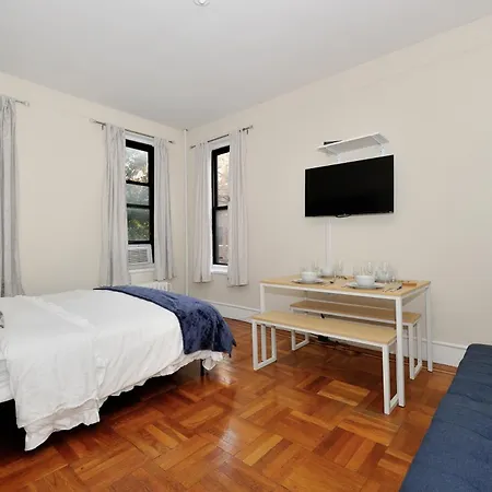 Monthly Nyc - Classic 2 Bedroom 1 Ba *
