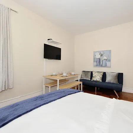 Monthly Nyc - Classic 2 Bedroom 1 Ba *