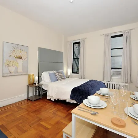 Monthly Nyc - Classic 2 Bedroom 1 Ba