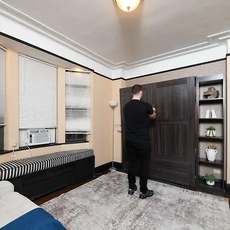 Apartment Premier Walking Distance To Times Square Ny New York