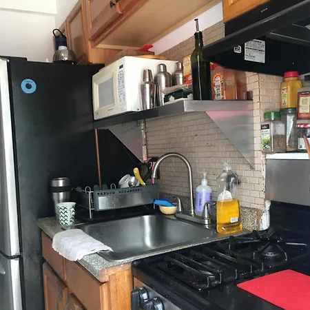 Homestay Perfect Private In Townhouse, 15 Minutes To Manhattan New York