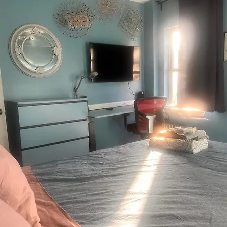 Perfect Private In Townhouse, 15 Minutes To Manhattan Homestay New York