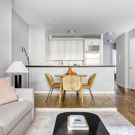 Chelsea 2br W Balcony Elevator Nr Train Nyc-693 New York
