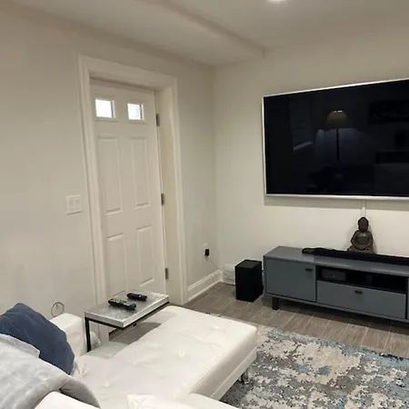 Cozy Alvana 1 Bed Apartment *