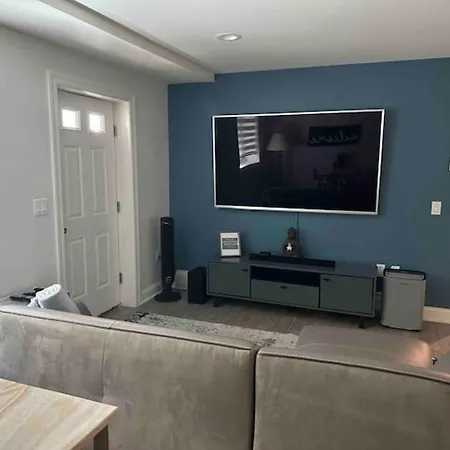 Cozy Alvana 1 Bed * New York
