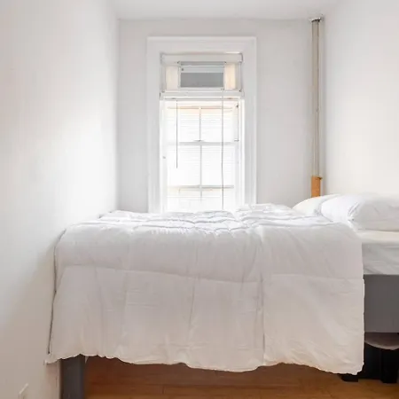 Apartment Sundrenched East Village *