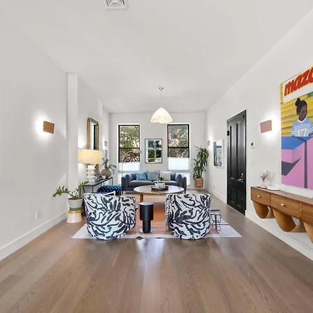 Bergen Place By Rove Triplex With Deck & Garden