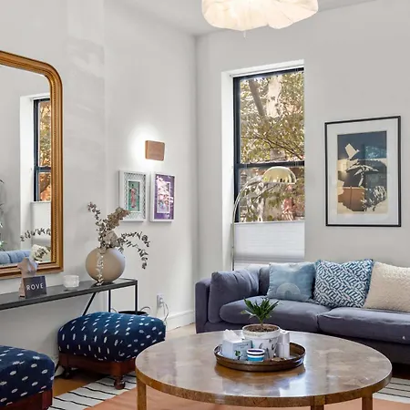 Apartment Bergen Place By Rove Triplex With Deck & Garden