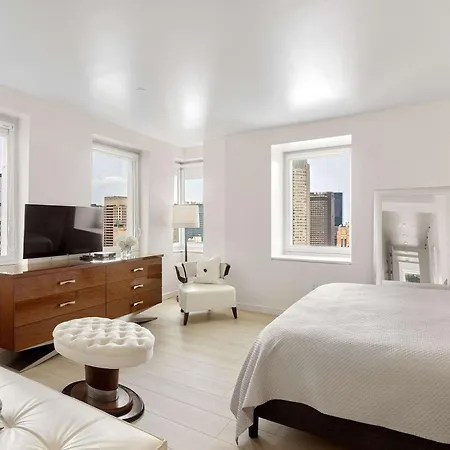 Midtown 5 Bedroom Luxury Penthouse, 2,500 Sq Ft, Sleeps 10, Manhattan, Vip Services *