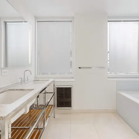 Midtown 5 Bedroom Luxury Penthouse, 2,500 Sq Ft, Sleeps 10, Manhattan, Vip Services