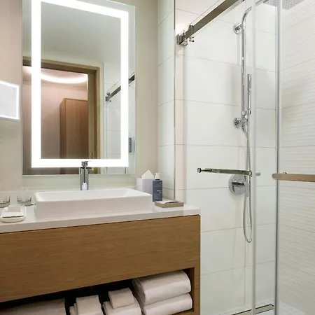 The Westin Flushing Laguardia Airport 4* New York