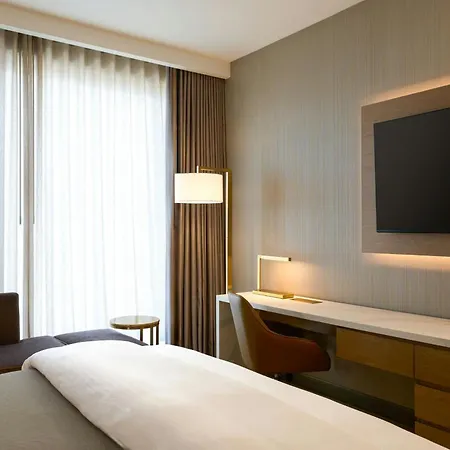The Westin Flushing Laguardia Airport Hotel 4*