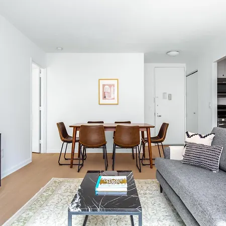 Blueground Battery Park Rooftop Nr Hudson River Nyc-557 Apartment New York