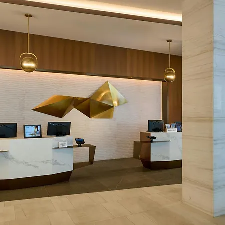 The Westin Flushing Laguardia Airport 4*