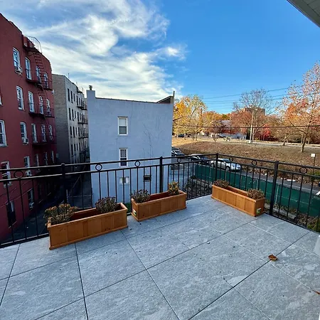 Chic Bronx By Montefiore Hospital Homestay