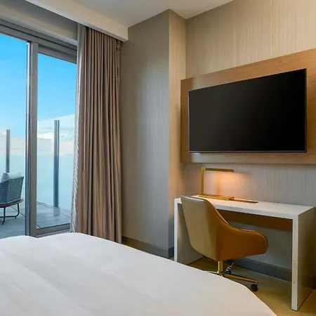 The Westin Flushing Laguardia Airport 4*