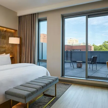 Hotel The Westin Flushing Laguardia Airport New York