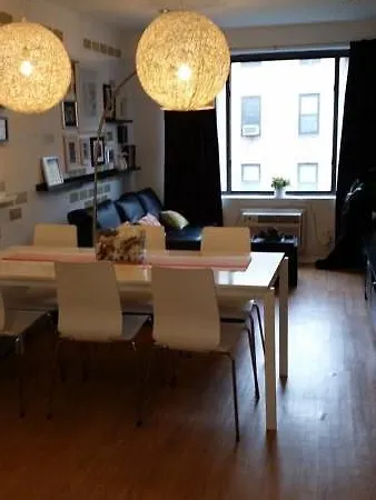 Cozy Metro Nyc Place