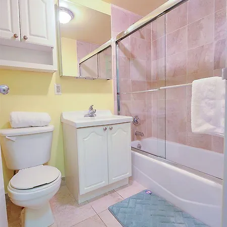 39Th Street Suites Apartment *
