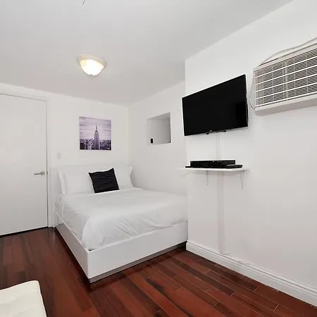 Upper West Side Apartment *