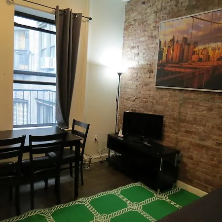 Broadway Deluxe A * New York
