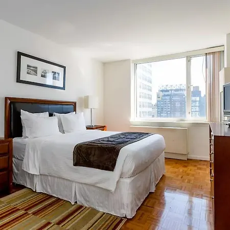 Tower Suites In Times Square *