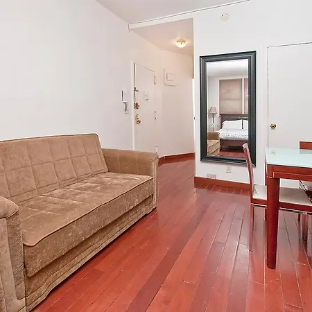 Hip & Trendy Near Times Square - Nyc Apartment New York